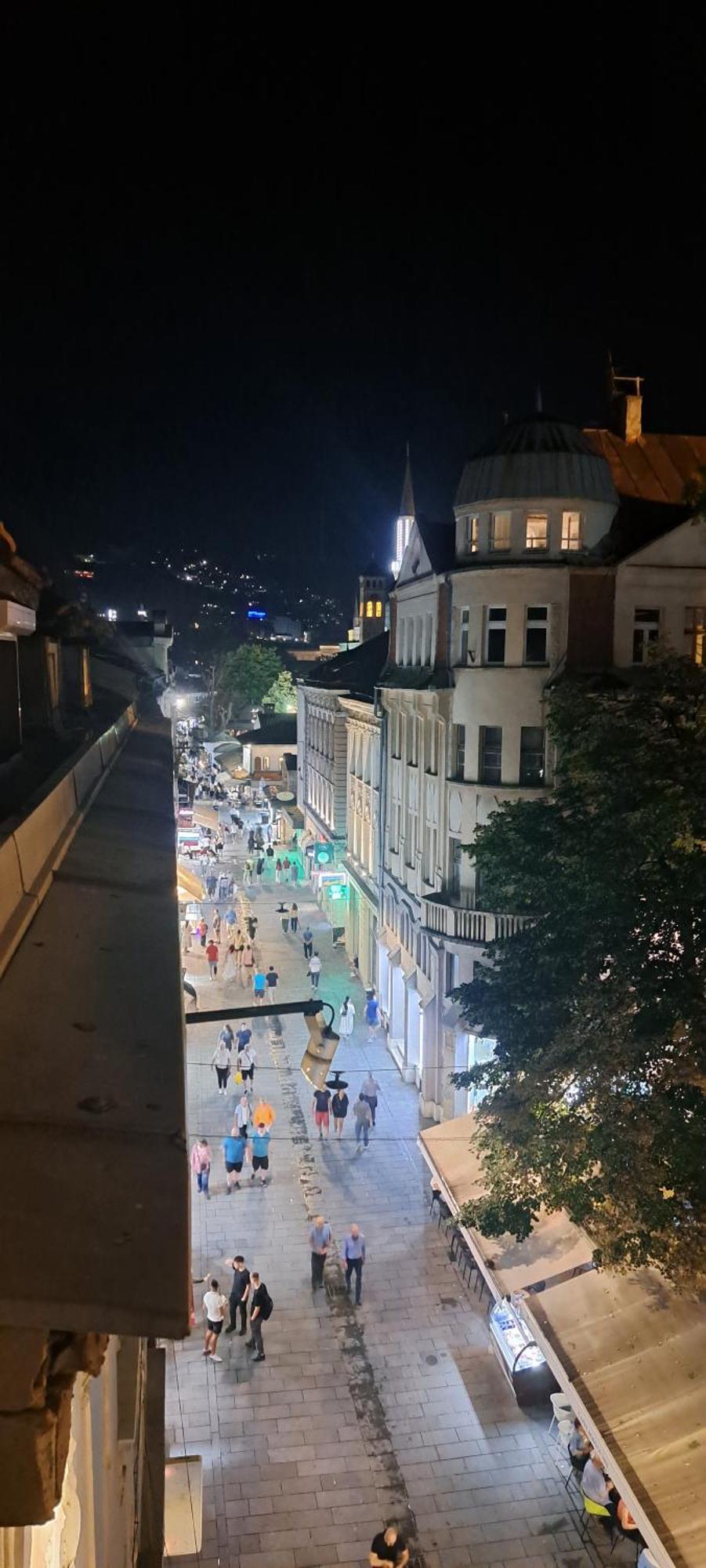 The Best Location Salon Apartment With Main Street View Sarajevo Exteriér fotografie